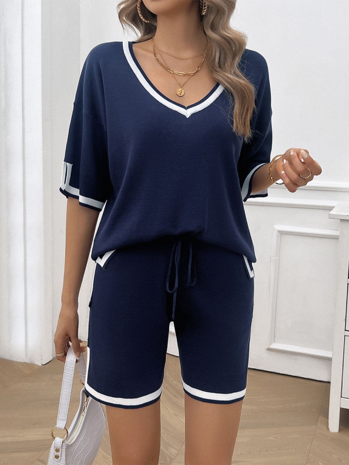 Devine Contrast Trim V-Neck Top and Shorts Set - Siennasass