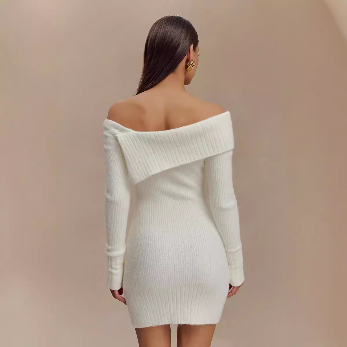 Women's Long-sleeved Off-neck Knitted Tight Skirt