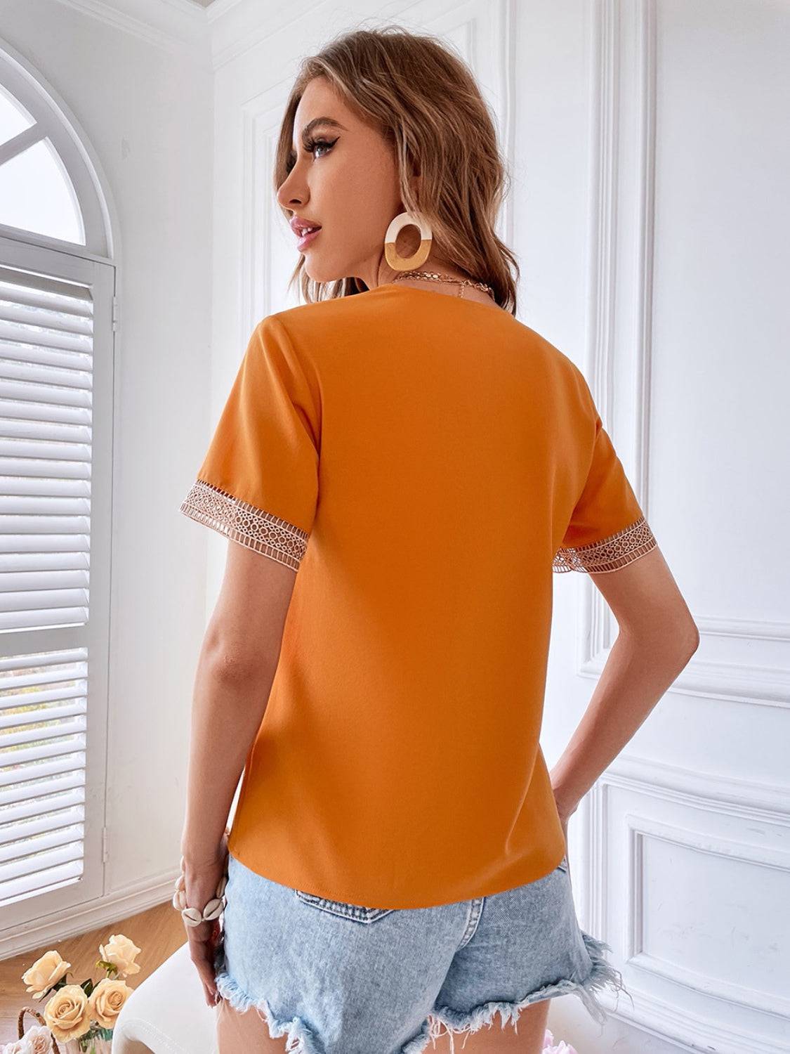 Eyelet V-Neck Short Sleeve T-Shirt - Siennasass